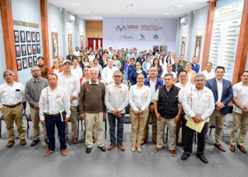 Cecytech realiza encuentro con docentes para reforzar los vínculos entre la enseñanza e investigación