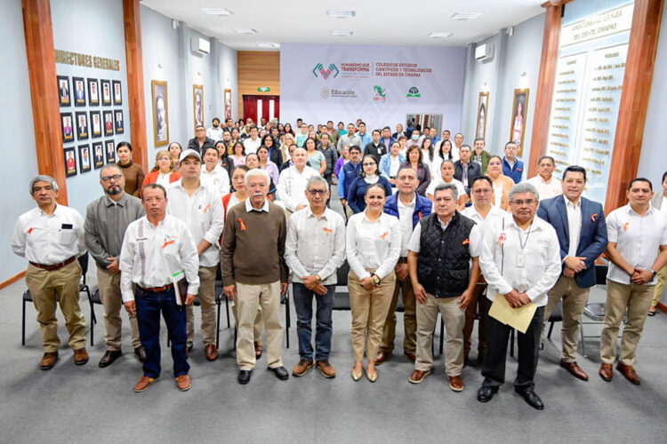 Cecytech realiza encuentro con docentes para reforzar los vínculos entre la enseñanza e investigación