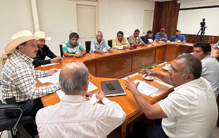 Titular de SAGyP evaluó situación de la producción agrícola del Soconusco