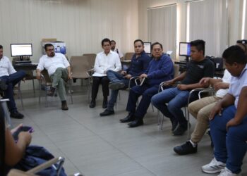 Atiende SE a estudiantes egresados de la Escuela Normal Mactumactzá