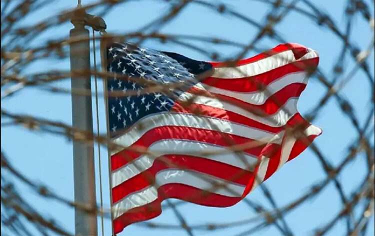 Trump enviará a migrantes irregulares a la prisión militar de Guantánamo