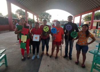 En primarias de Tapachula, realizan docentes y estudiantes de la UNACH UVD sobre manejo de las emociones y salud mental