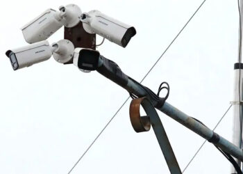 Gabinete de Seguridad desinstala ‘cámaras ilegales’ en Veracruz