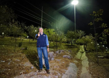 Iluminamos importante distribuir vial en Tuxtla: Ángel Torres