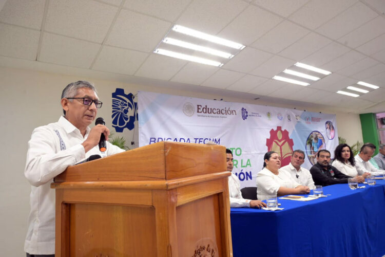 Cecytech y TecNM refuerzan alianza educativa con firma de convenios