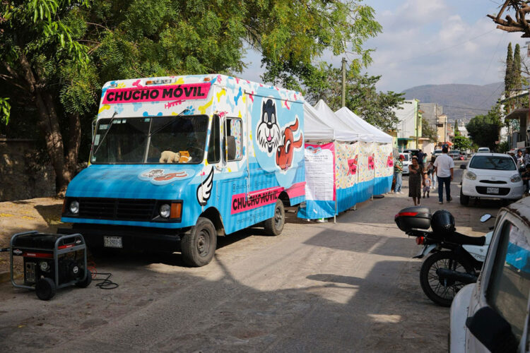 Ángel Torres lleva Chucho Móvil a Ampliación Terán, en Tuxtla