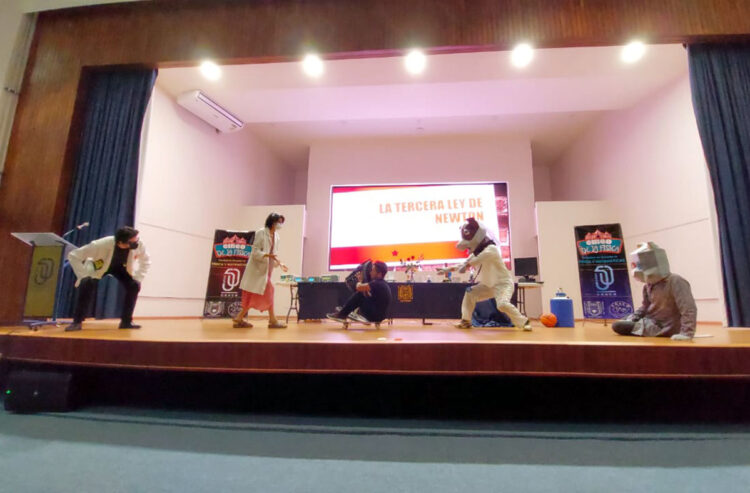 Realizan el Circo Itinerante de la Física y Matemáticas Mágicas