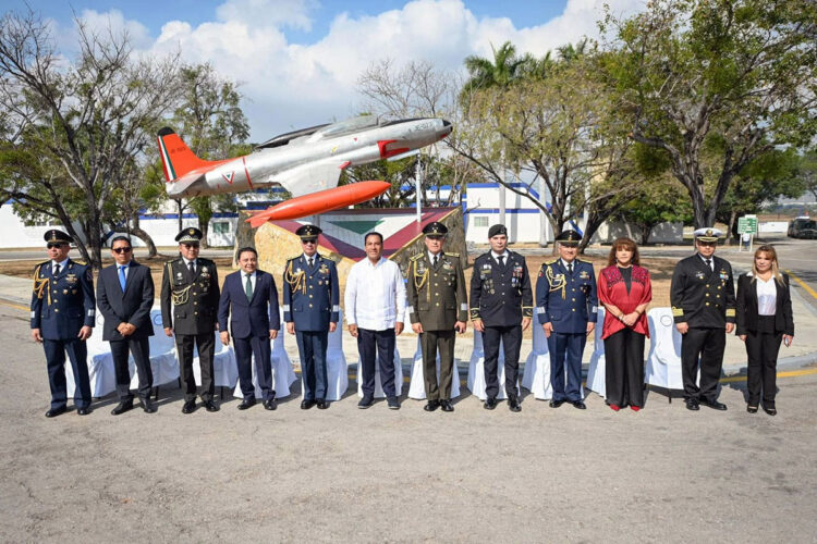 Destaca Eduardo Ramírez contribución de la Fuerza Aérea a la seguridad, pacificación y desarrollo de México y Chiapas