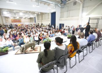 Convoca Eduardo Ramírez a las y los emprendedores a trabajar en unidad para fortalecer el desarrollo económico y turístico