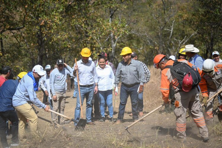 Eduardo Ramírez refuerza estrategias para combatir incendios y proteger el medio ambiente en Chiapas