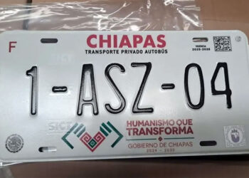 Gobierno de la Nueva Era extiende 15 % de descuento en el canje de placas