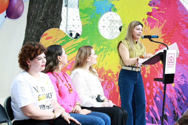 Asiste Sofía Espinoza a inauguración del Taller de Recreación Infantil del Isstech