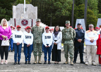 Reconoce Ayuntamiento de SCLC la participación de las mujeres en el Servicio Militar Nacional, Clase 2006