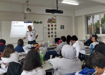 SSP imparte charlas sobre masculinidades positivas