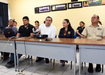 Participan estudiantes de la UNACH y Estados Unidos en proyecto que impulsa la interculturalidad y la tecnología