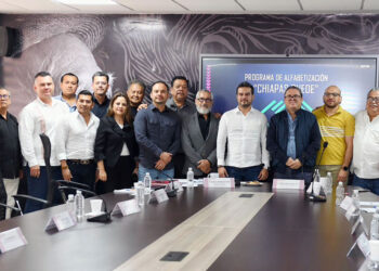 Autoridades y académicos de la UNACH están comprometidos con abatir el rezago educativo