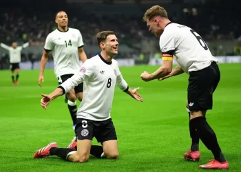 Alemania remonta y toma ventaja en casa de Italia