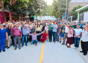 Inaugura Ángel Torres Calles Felices en beneficio de la colonia El Roble