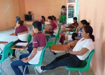 Estudiantes del TBC 21 Rosario Castellanos Figueroa presentan proyectos sustentables