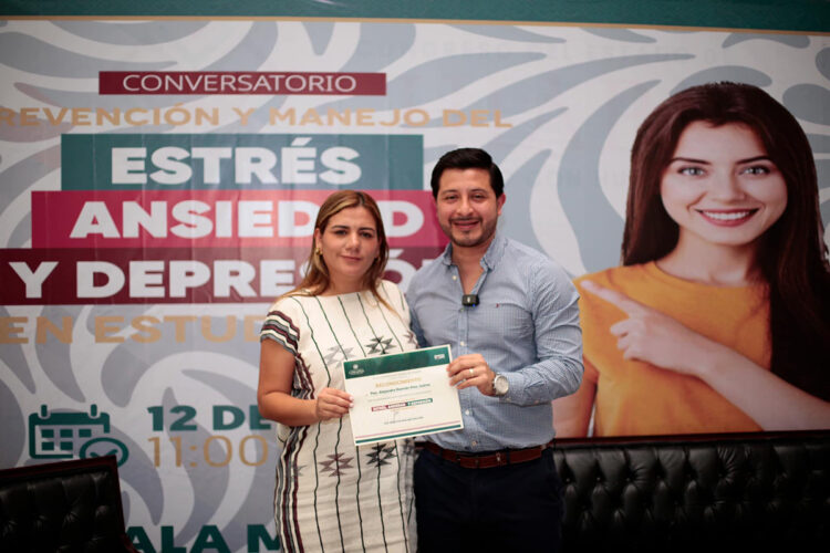 Congreso realiza conversatorio ‘Prevención y manejo del estrés, ansiedad y depresión en estudiantes’