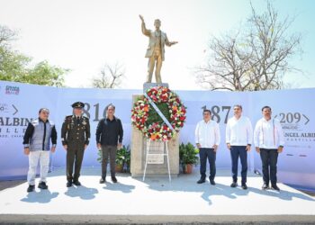 Asiste Eduardo Ramírez a la conmemoración del 209 aniversario del natalicio del general Ángel Albino Corzo