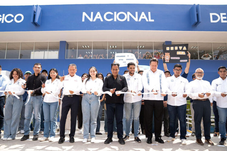 Eduardo Ramírez refrenda compromiso para que ningún joven quede fuera de las universidades