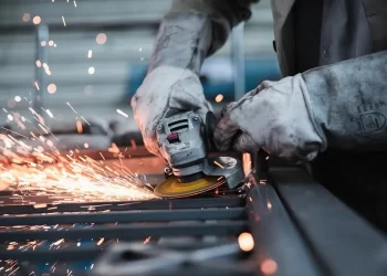 Aranceles de EU afectan más a México por la integración automotriz