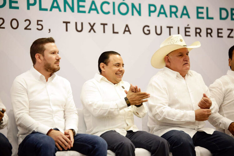 Atestigua Moreno Guillén la Instalación de la Asamblea Plenaria del Comité de Planeación para el Desarrollo