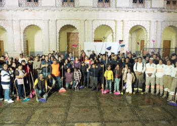 Encabeza Fabiola Ricci jornada de limpieza en el Centro Histórico de San Cristóbal