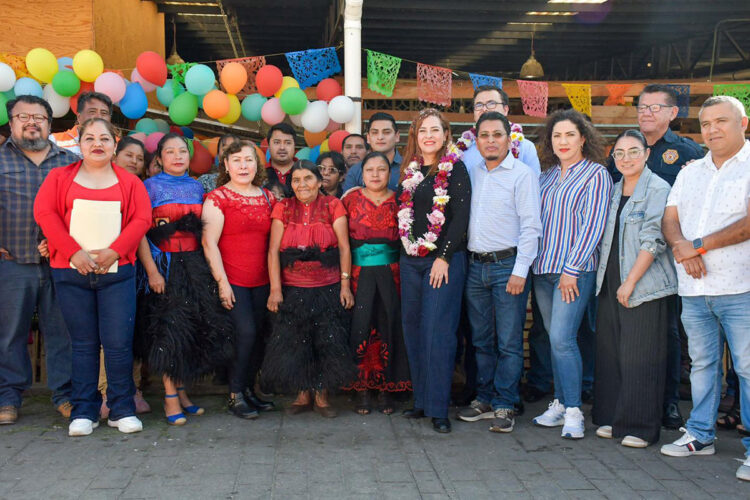 Visita Fabiola Ricci Diestel el Mercadito de San Ramón