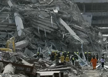 Terremoto de magnitud 7.7 sacude Birmania y se siente en Tailandia y China