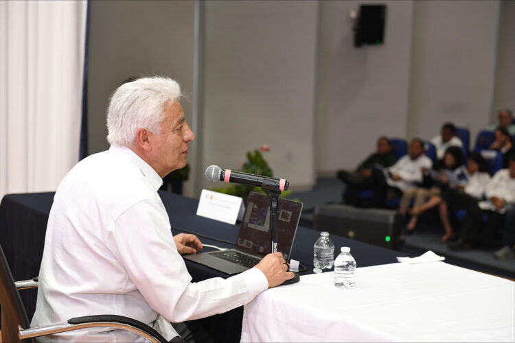 Disertan en la UNACH gran conferencia magistral sobre inteligencia artificial