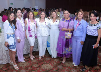 Asiste voluntariado del Poder Judicial al foro: Fuerza y conciencia, mujeres en transformación