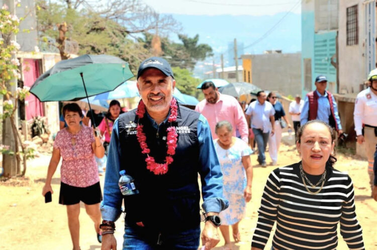 Ángel Torres puso en marcha otra obra vial en colonia Arroyo Blanco