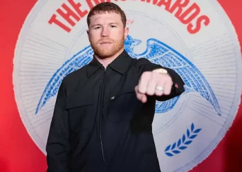‘Canelo’ manda mensaje sin temor a Trump