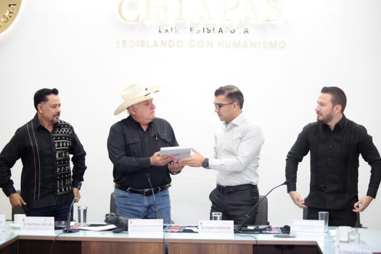 Congreso recibe Plan Estatal de Desarrollo 2025 -2030