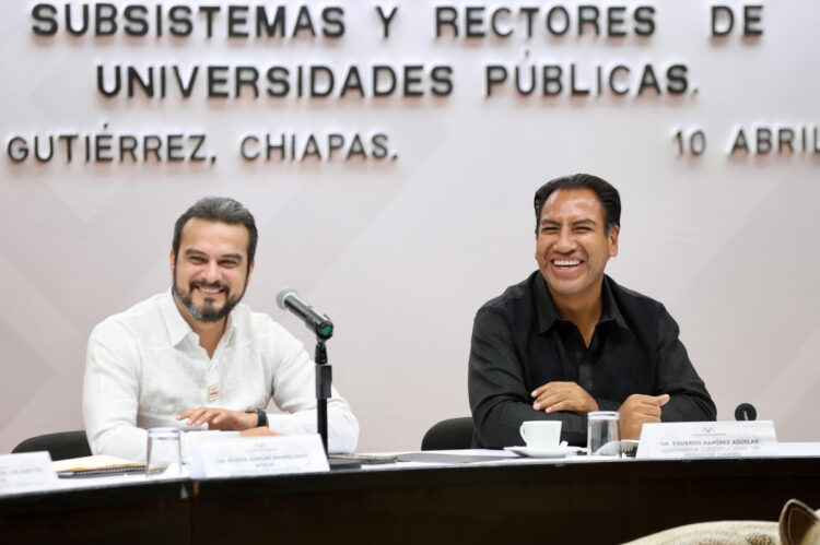 Eduardo Ramírez pide intensificar esfuerzos para alcanzar objetivos en materia de alfabetización