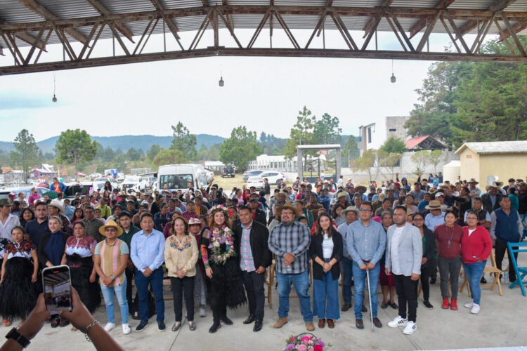 Visita Fabiola Ricci Diestel la comunidad La Ecológica