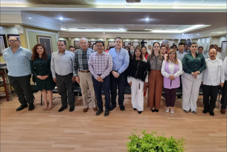 Presentan en el Poder Judicial poemario bilingüe Tenbilal antsetik/Mujeres olvidadas