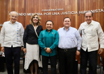 Histórico conversatorio reúne a extitulares del Poder Judicial para celebrar 200 años de justicia en Chiapas