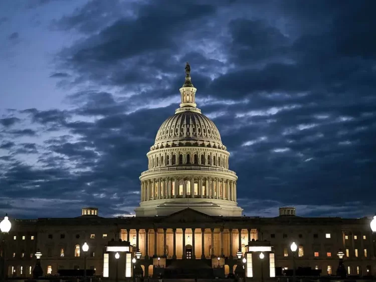 Avanza plan de recortes fiscales en EU