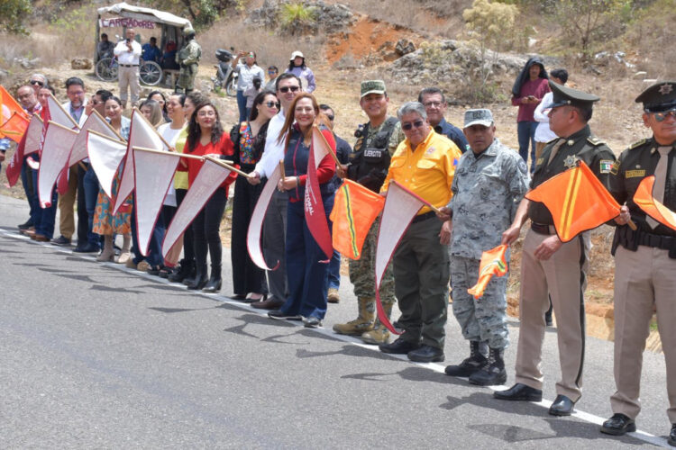 Encabeza Fabiola Ricci banderazo de inicio del Operativo Semana Santa 2025 en SCLC