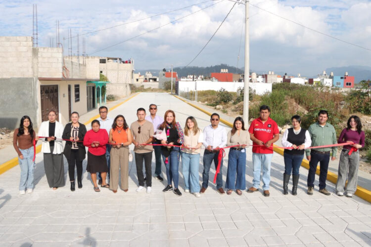 Inaugura Fabiola Ricci la Prolongación Trapichito en el barrio de San Ramón