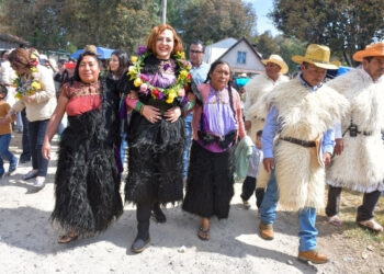 Recorre Fabiola Ricci terrenos donde se construirá la Universidad Benito Juárez
