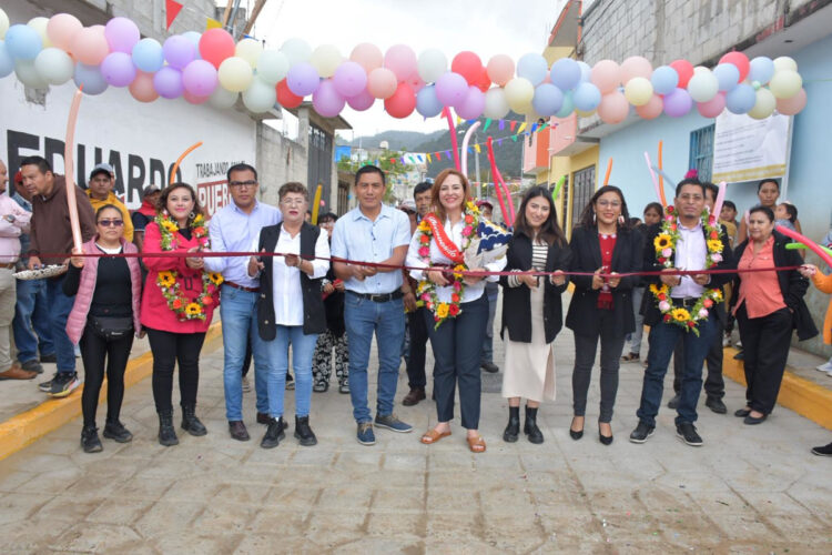 Inaugura Fabiola Ricci obra abandonada en la colonia Ampliación del Santuario