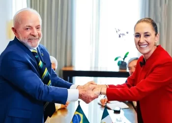 Sheinbaum acuerda con Lula da Silva fortalecer industrias