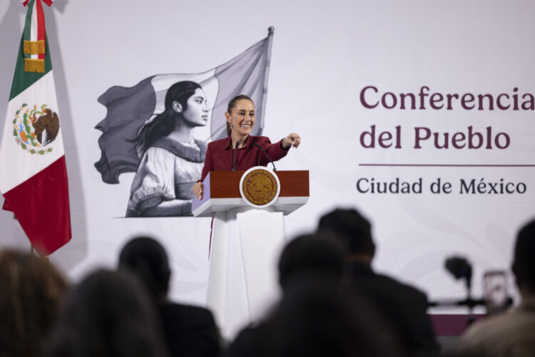 Gobierno de México informa inversión de 157 mil mdp para la construcción de los primeros 1014 km de vías para trenes