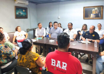 Ayuntamiento de Tapachula promueve la salud en negocios de entretenimiento
