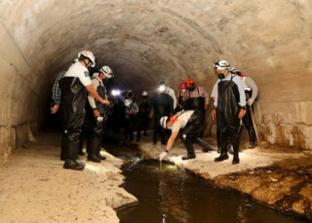 Encabeza Ángel Torres recorrido con especialistas en embovedado San Roque