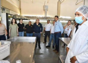 Realiza rector de la UNACH Oswaldo Chacón Rojas visita al Campus IX